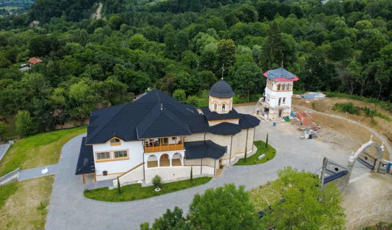 Ce este un schit și prin ce se deosebește de o mănăstire ortodoxă